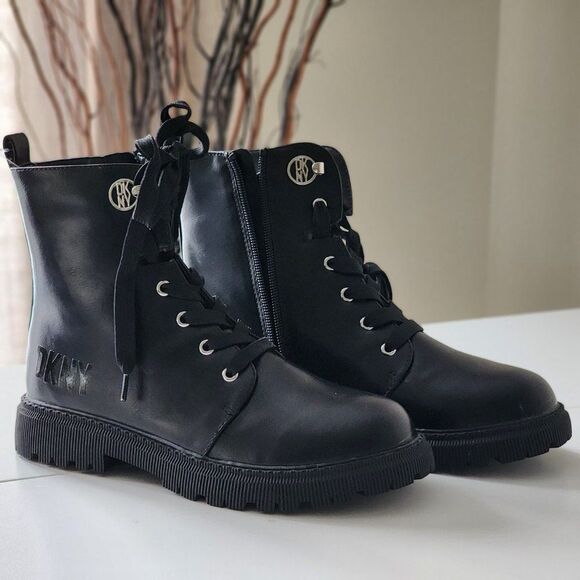 NEW! DKNY GIRLS BLACK BOOT LEATHER - Picture 1 of 11